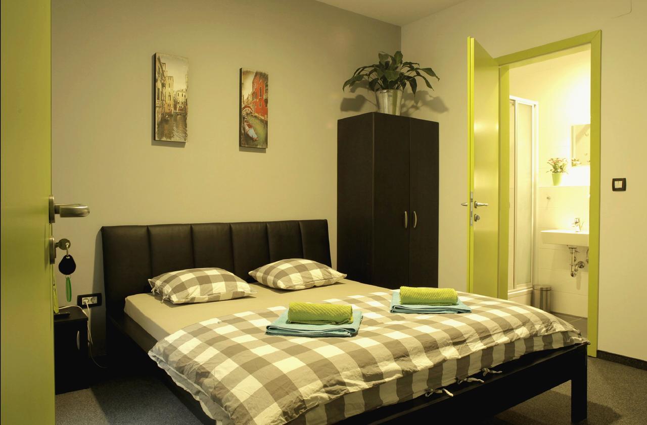 Hostel Chic Zagrzeb Zewnętrze zdjęcie