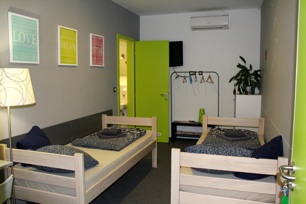 Hostel Chic Zagrzeb Zewnętrze zdjęcie