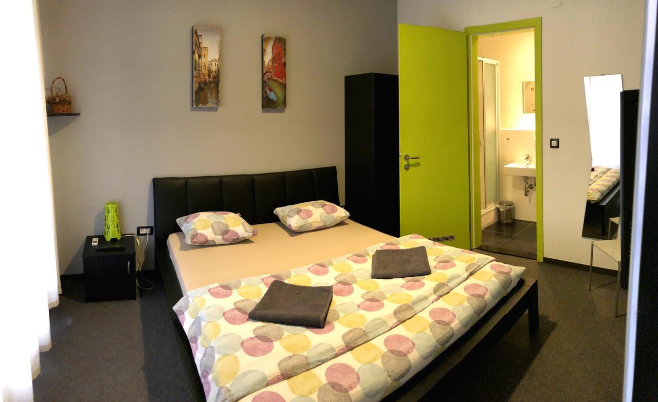 Hostel Chic Zagrzeb Zewnętrze zdjęcie